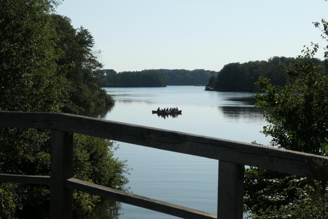 Ferienzimmer Suhrer Seeblick Plon Bagian luar foto
